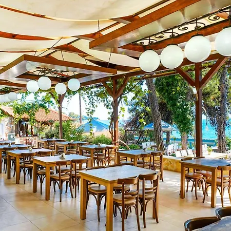 Esperia Hotel