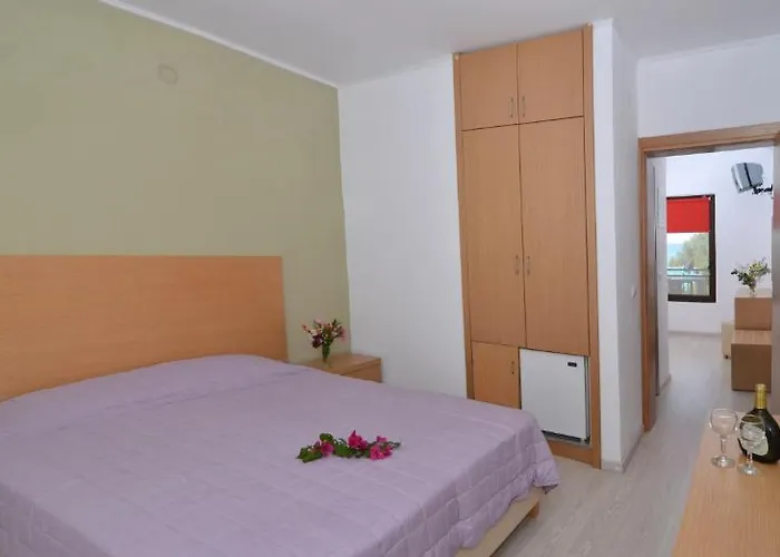 Hotel Esperia Pefkari